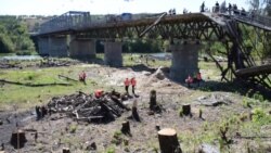 В Станиці Луганській починають ремонтувати міст – відео В Станиці Луганській починають ремонтувати міст – відео