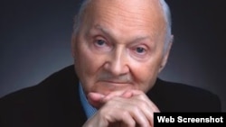 Морис Стронг, бизнесмен и ученый в области нефти и минеральных ресурсов, эколог