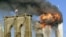 Башни-близнецы WTC после атаки террористов. Вид с Бруклинского моста.