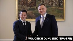 Президенти України та Польщі Володимир Зеленський (л) та Анджей Дуда, архівне фото, 2019 рік