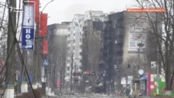 Бородянка після боїв: жителі розповідають як війська РФ знищували місто (відео) Бородянка після боїв: жителі розповідають як війська РФ знищували місто (відео)