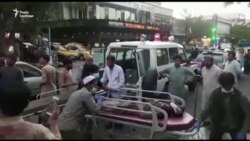 Щонайменше два вибухи в аеропорту Кабула. Є загиблі і поранені (відео) Щонайменше два вибухи в аеропорту Кабула. Є загиблі і поранені (відео)