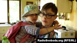 Петро із сестрою Єлизаветою