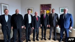 უკრაინის თავდაცვის და საგარეო საქმეთა მინისტრები და პრეზიდენტის ოფისის ხელმძღვანელი 16 მაისს, სტამბოლში შეხვდნენ აშშ-ის, დიდი ბრიტანეთის, გერმანიის და საფრანგეთის მეთაურთა მრჩევლებს