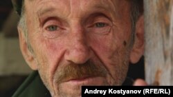 Кадр из фильма "Золото" Сергея Хазова-Кассиа