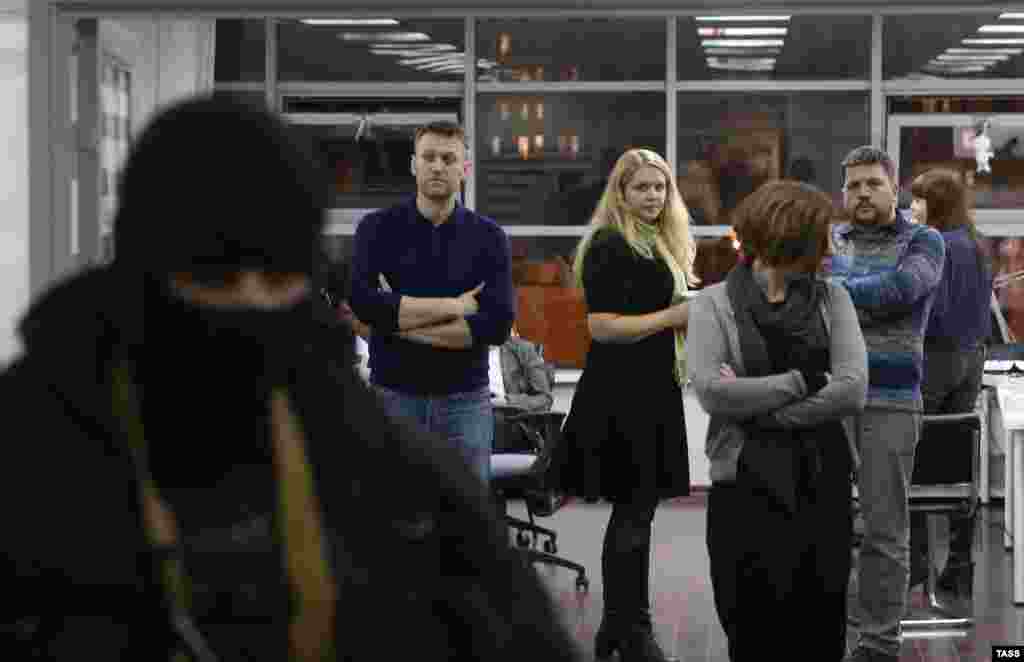 Обыск в офисе Фонда борьбы с коррупцией, который возглавляет Алексей Навальный. 16 января 2015 года. 