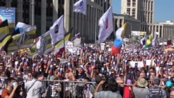 «Верхи витирають об нас ноги» – росіяни протестують проти пенсійної реформи «Верхи витирають об нас ноги» – росіяни протестують проти пенсійної реформи