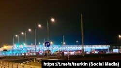 Досмотровый комплекс для транспорта, установленный на въезде на Керченский мост со стороны Краснодарского края (Тамани), 4 апреля 2025 года