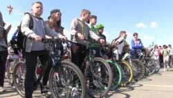 Сумчани долучились до «Велодня» за велодоріжки у місті (відео) Сумчани долучились до «Велодня» за велодоріжки у місті (відео)