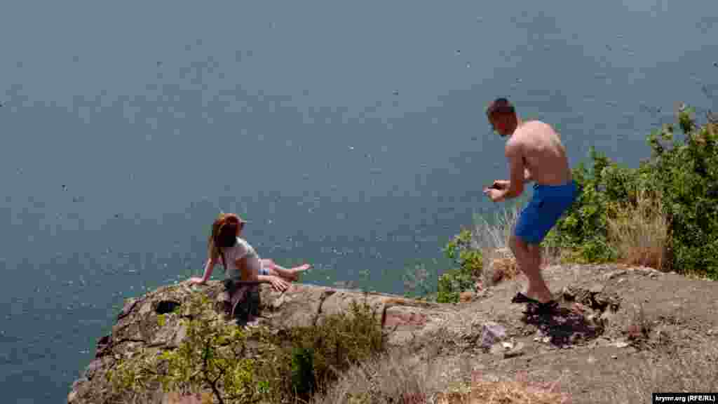 Ради красивой фотографии туристы идут на риск 