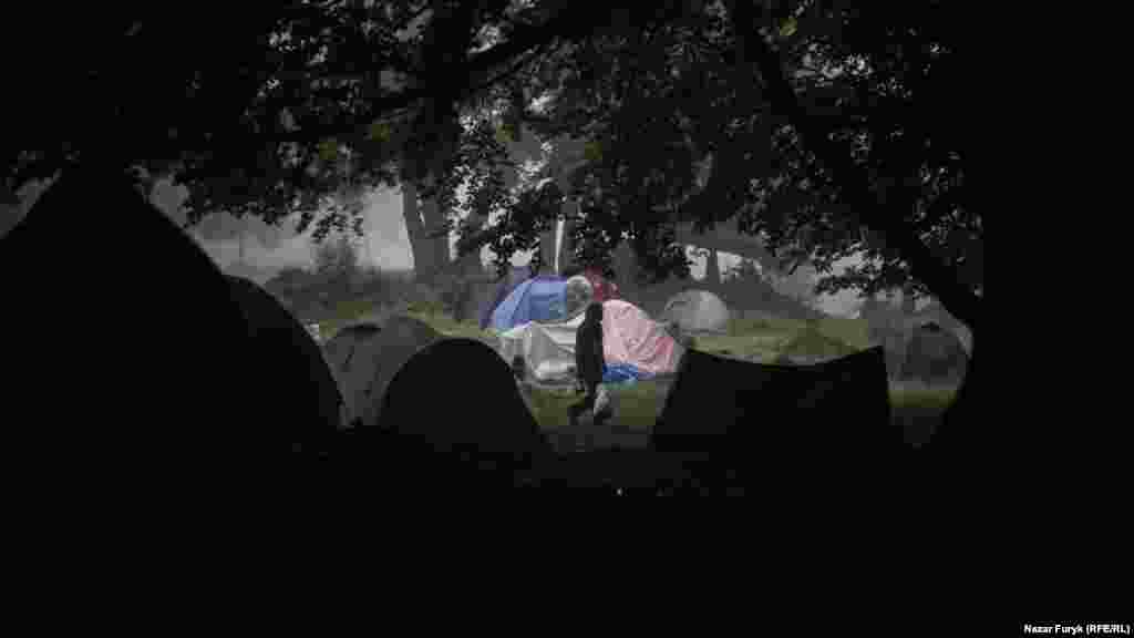 Через те, що Шипіт – це підніжжя хребта, тут часто збираються хмари, дощ може йти ледь не цілий тиждень без упину