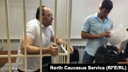 Оюб Титиев и его адвокат Петр Заикин, 20 сентября 2018 г.