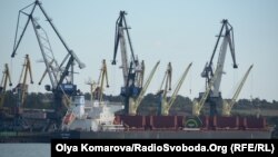 Порт «Южний»