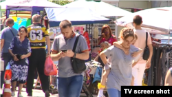 Багатьох донеччан лякають чутки, що телефонний зв'язок з Україною може обірватись