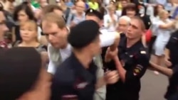 Праздник и задержания на Старом Арбате. Полная версия. Праздник и задержания на Старом Арбате. Полная версия.