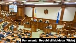 Același prezidiu ca și în legislatura precedentă: Igor Grosu (partidul PAS, în centru) - președinte, Doina Gherman (PAS) și Vlad Batrîncea (PSRM) - vicepreședinți.
