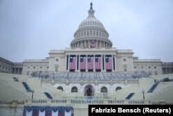 Так виглядає Капітолій США, який підготували до проведення церемонії інавгурації обраного президента США Дональда Трампа. Вашингтон, США, 19 січня 2025 року