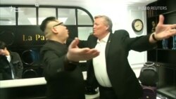 «Двійника Кім Чен Ина» попросили залишити В’єтнам напередодні саміту США-КНДР – відео «Двійника Кім Чен Ина» попросили залишити В’єтнам напередодні саміту США-КНДР – відео