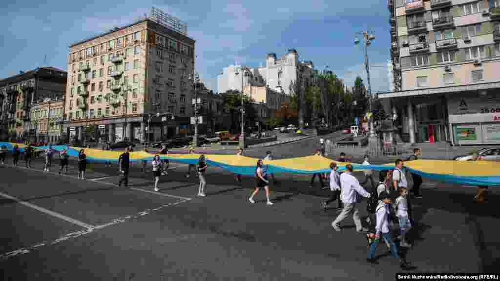 Довжина прапора – понад 100 метрів