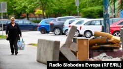 Nagomilani otpad uz kontejner u Sarajevu, 26. maj 2025.