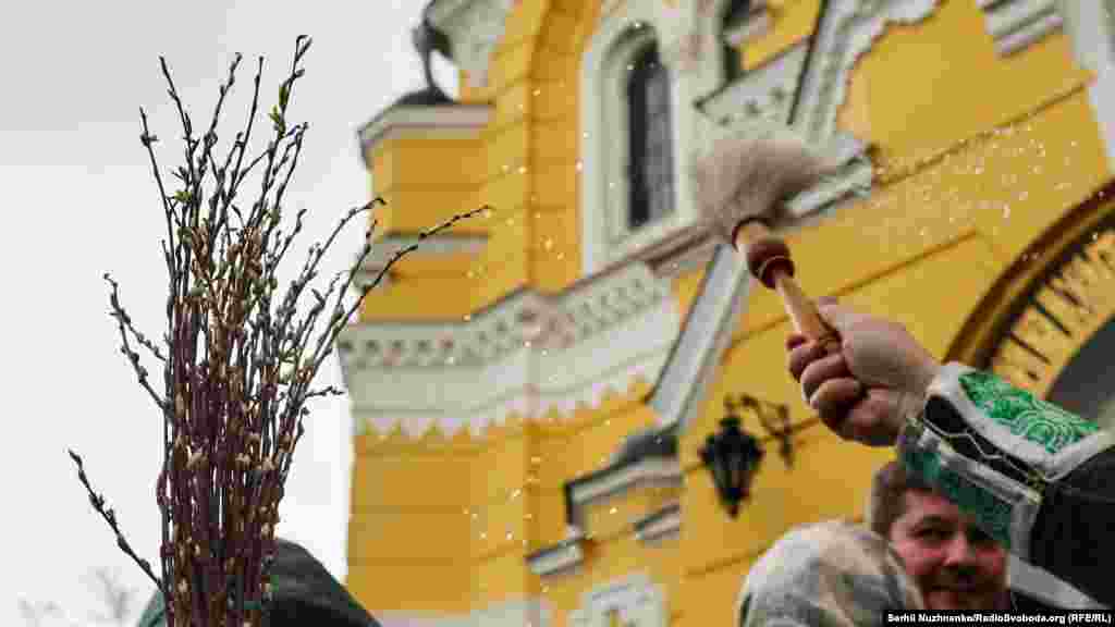 Вербна неділя – це свято є одним із 12 найбільших у церковному календарі, його відзначають рівно за тиждень до Великодня